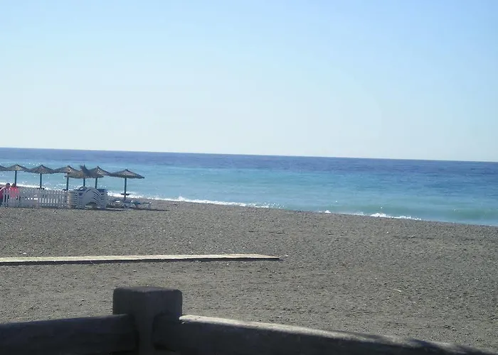 Szálloda Tropical 2*